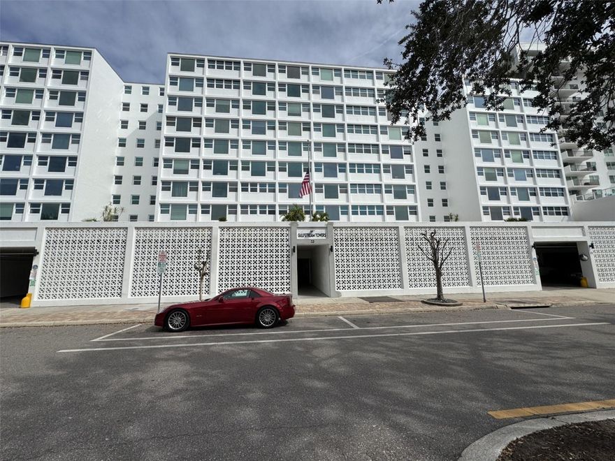 180’ panoramic water view 7th fl.on bayfront & main street 1/1 Turnkey furnished annual rental. Includes electric etc. laundry rooms on every floor. 2nd floor amenities: Gym, clubhouse, library w/piano, crystal blue heated pool w/showers, bbq, bike room & kitchen for parties. NO pets, crime, or smoking! 1st last & deposit w/150 app fee. More pics coming as day was cloudy. Fireworks 12/31 & 7/4 right outside your window w/o even leaving the apt or watch from 2nd floor pool party. Quiet friendly bldg. across from Marina Jacks & Hamel Park. 10 Min to Lido beach, SRQ airport, 18 to famous Siesta Key beach or I75 highway. Available now. Background check and security fob bldg. Walk or bike to farmers market, shops, food, entertainment. Check out the 19mi legacy trail, shop St Armands Cr. or UTC Mall. Bring clothes, food and you are home!