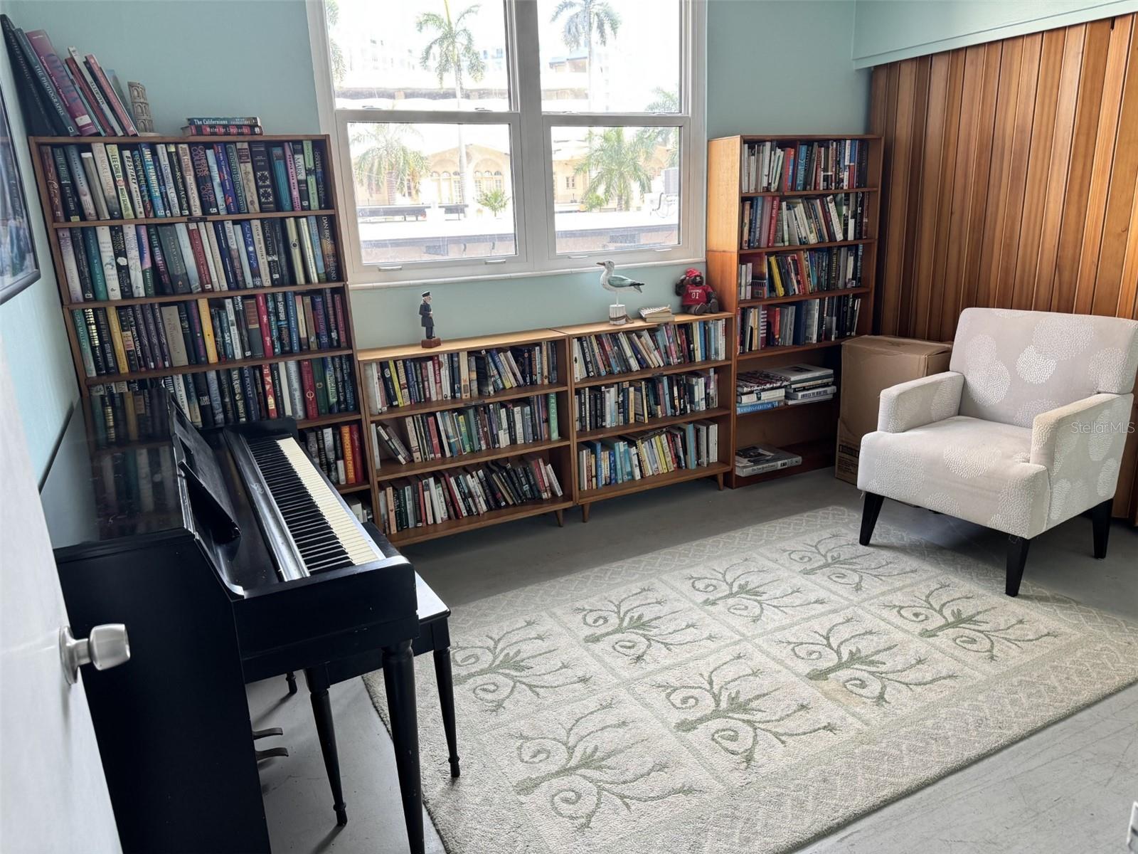 GULFSTREAM TOWERS - Residential Lease