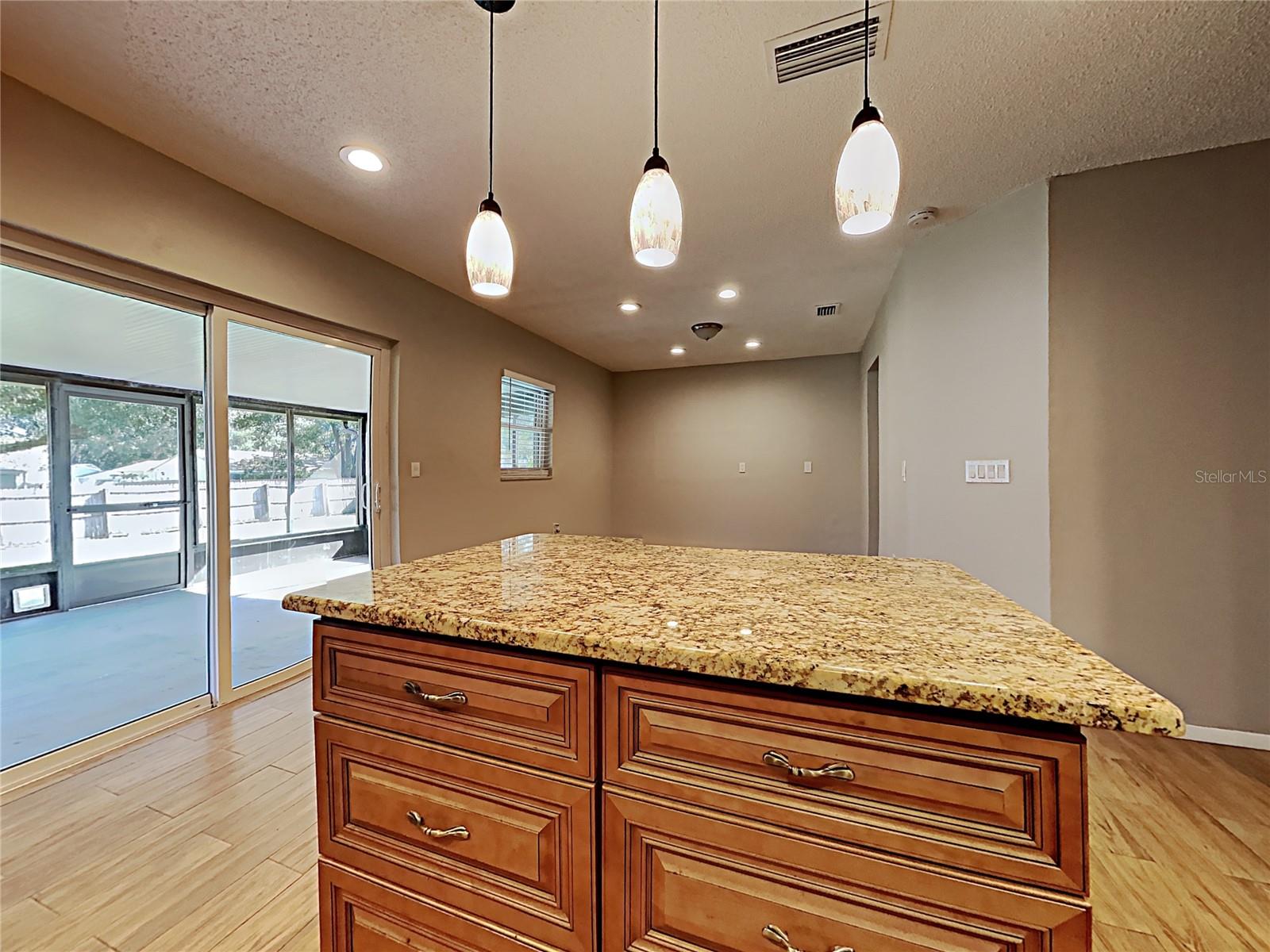 KINGSWAY DOWNS UNIT THREE - Residential