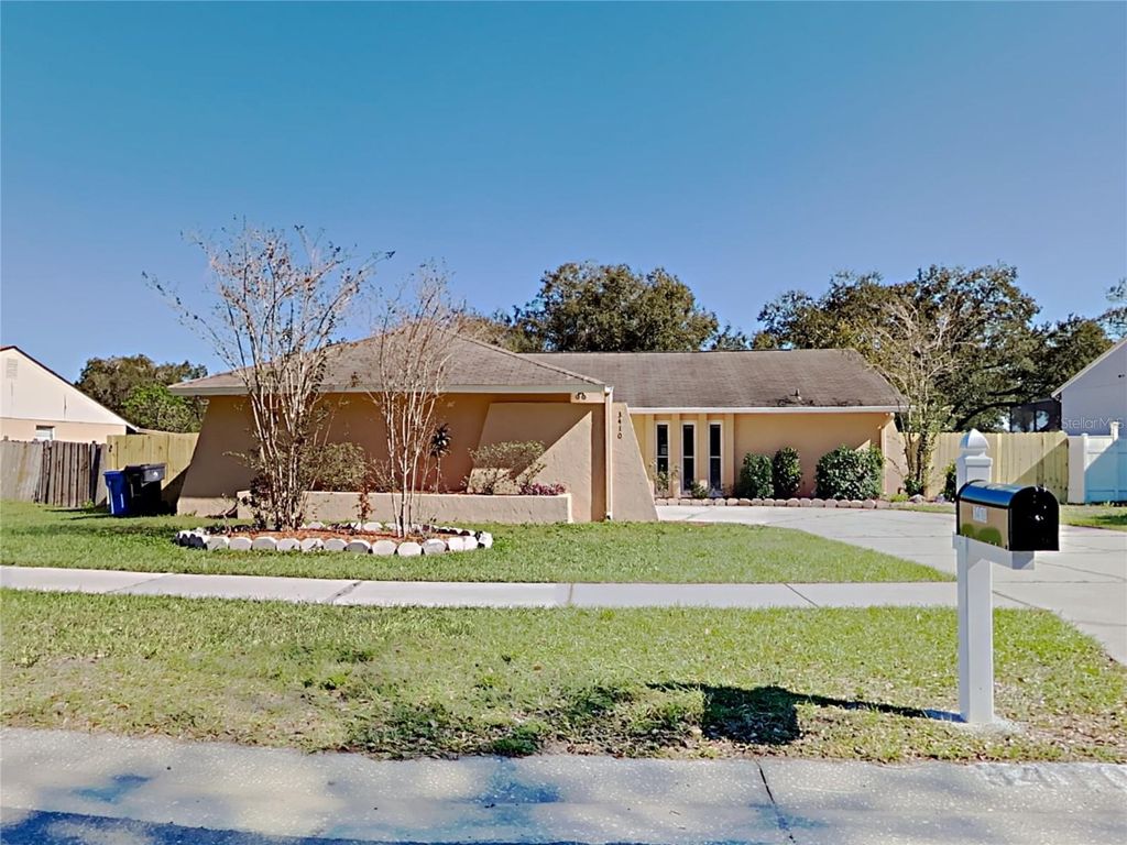 Photo of 3410 King Richard Court, Seffner, FL 33584 (MLS # C7515366)