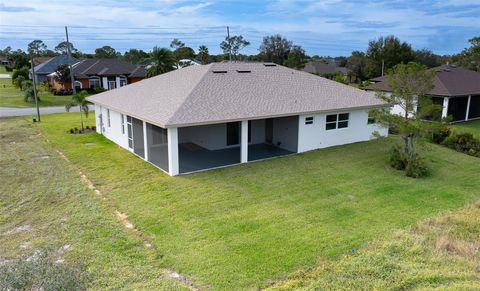 A home in SEBRING