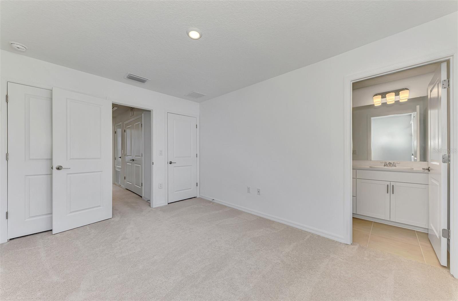 SKYE RANCH NBRHD 2 TWNHMS NORTH - Residential