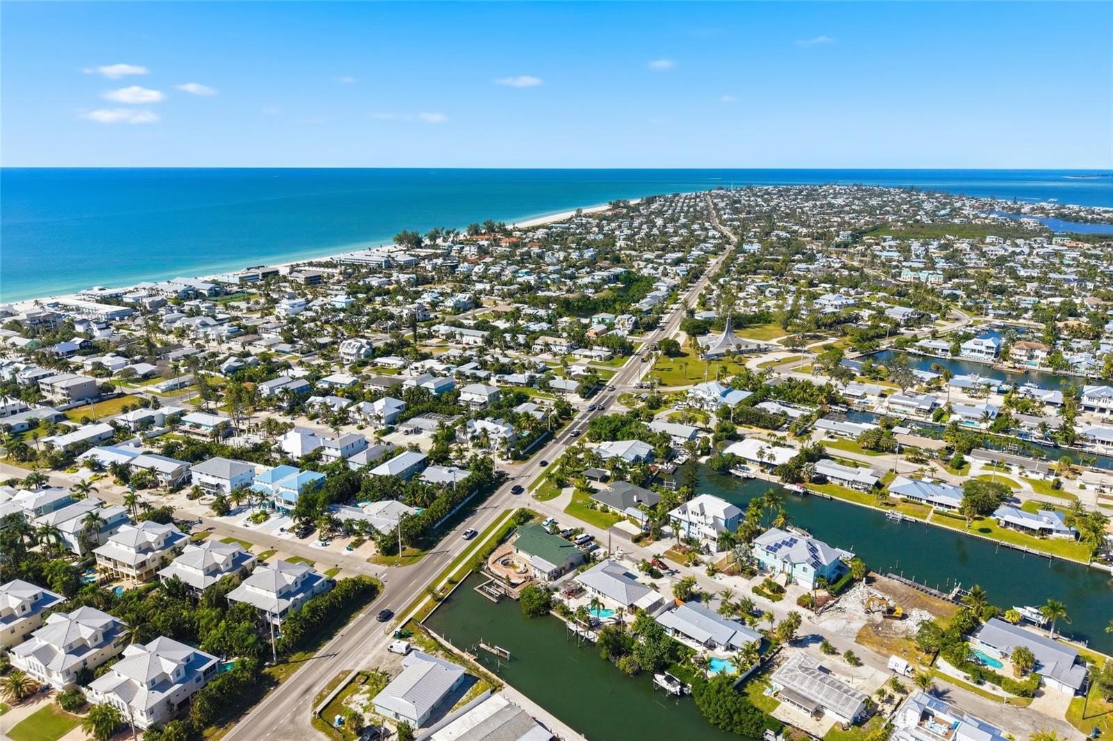 HOLMES BEACH 17TH UNIT - Residential