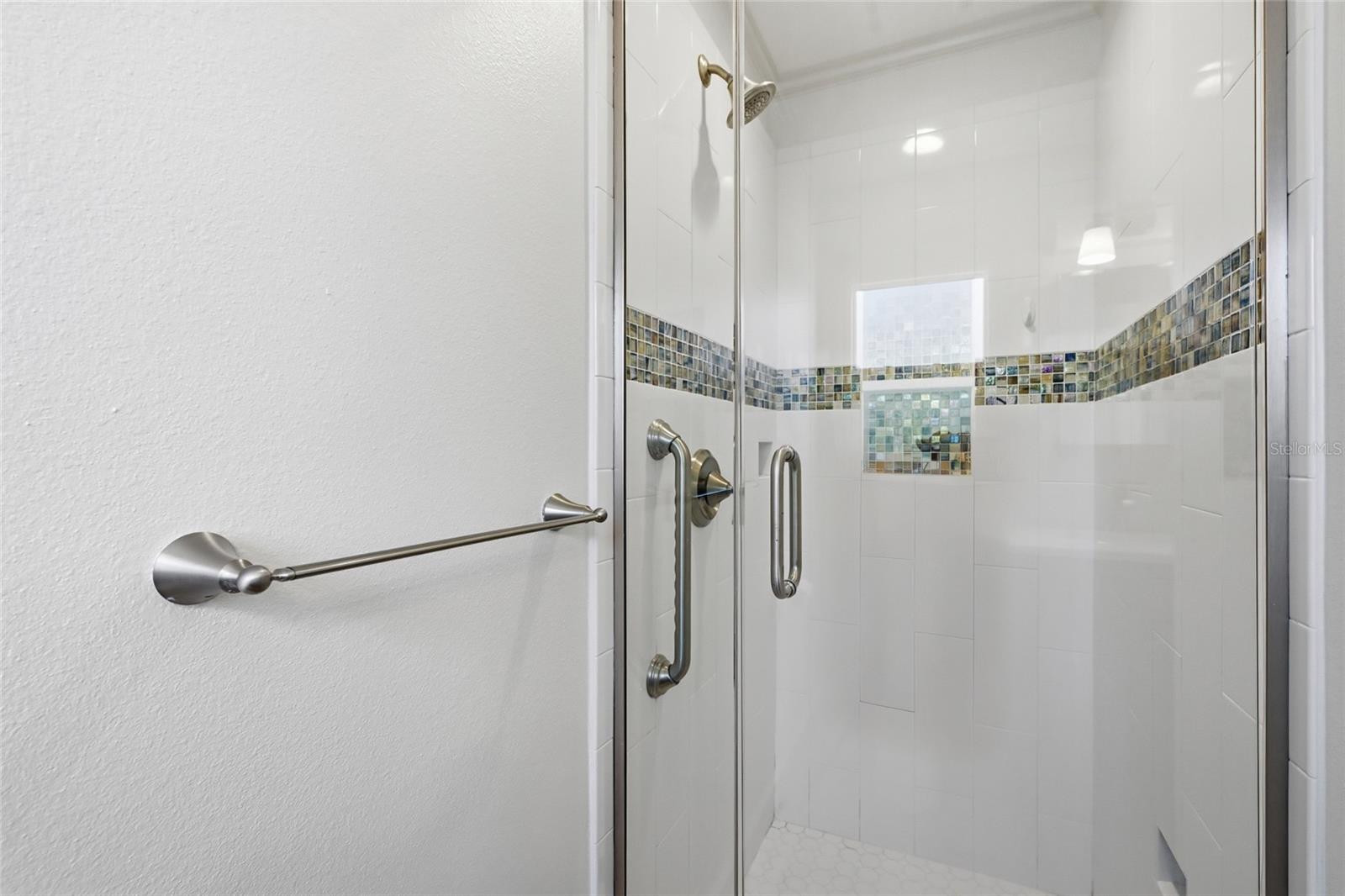 HOLMES BEACH 17TH UNIT - Residential