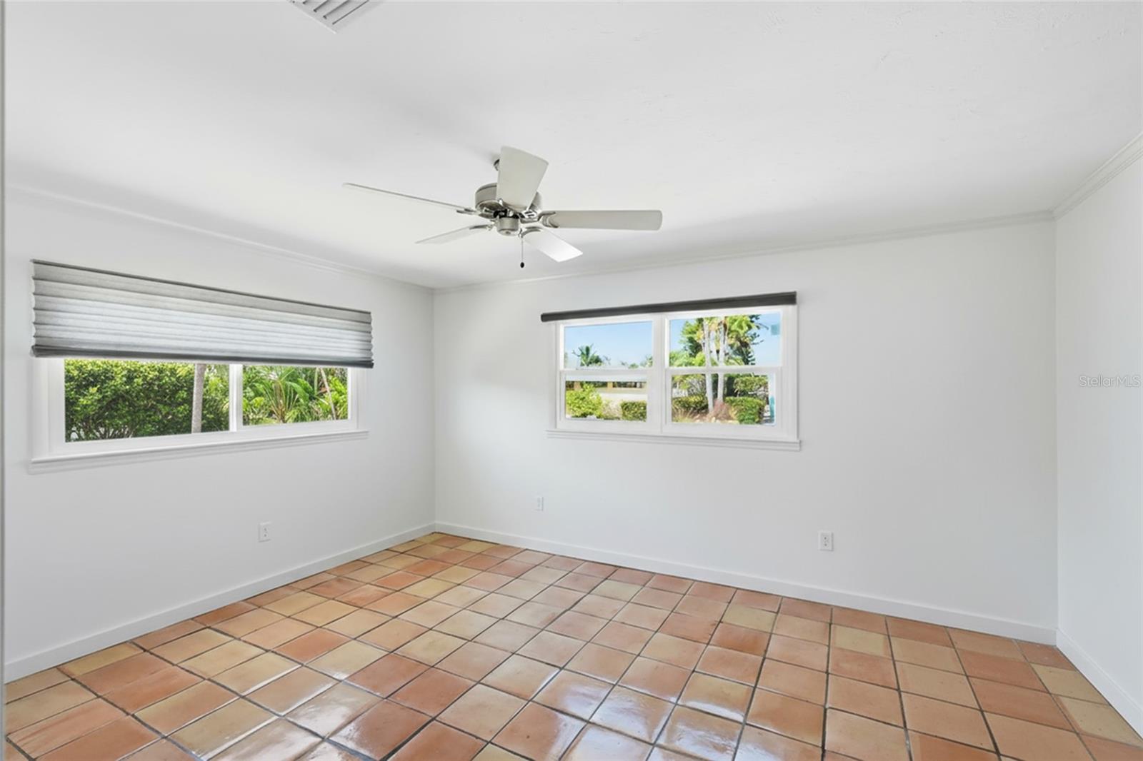 HOLMES BEACH 17TH UNIT - Residential