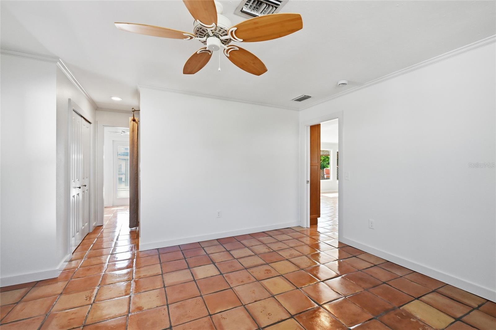 HOLMES BEACH 17TH UNIT - Residential