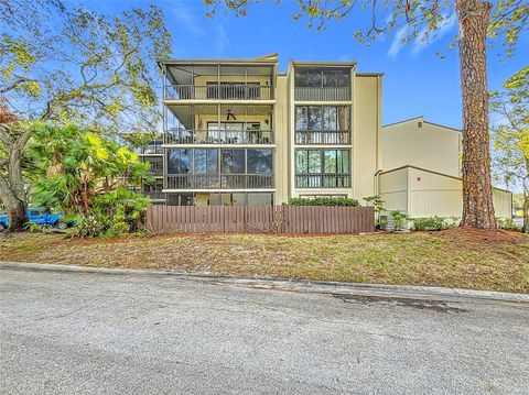 A home in LARGO