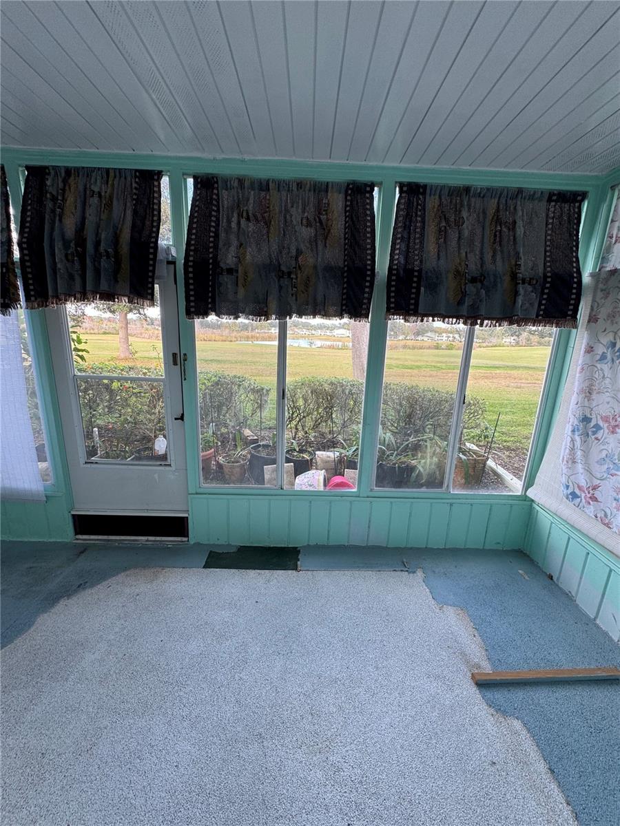 FAIRWAYS/SILVER SPGS SHORES CO - Residential