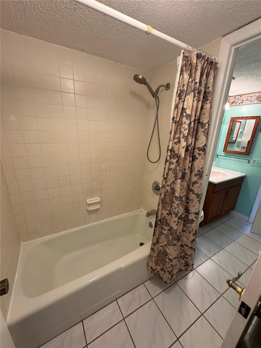 FAIRWAYS/SILVER SPGS SHORES CO - Residential