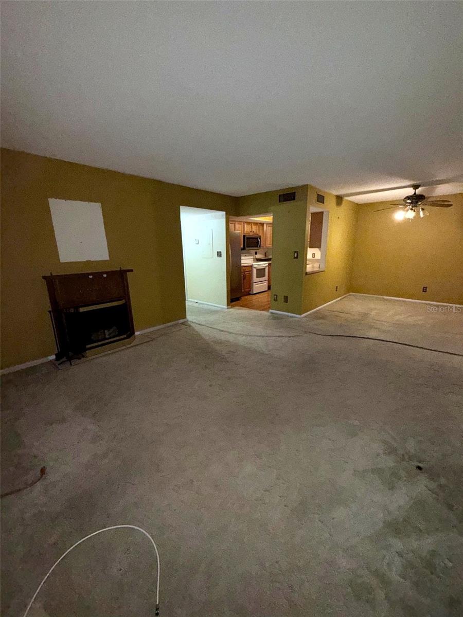 FAIRWAYS/SILVER SPGS SHORES CO - Residential