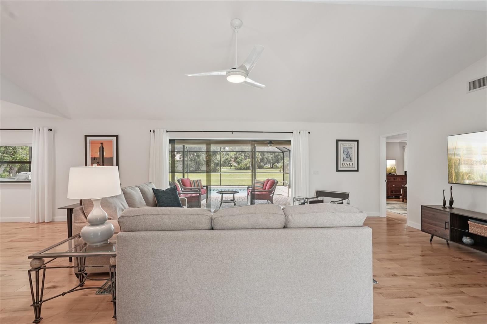 THE MEADOWS - Residential