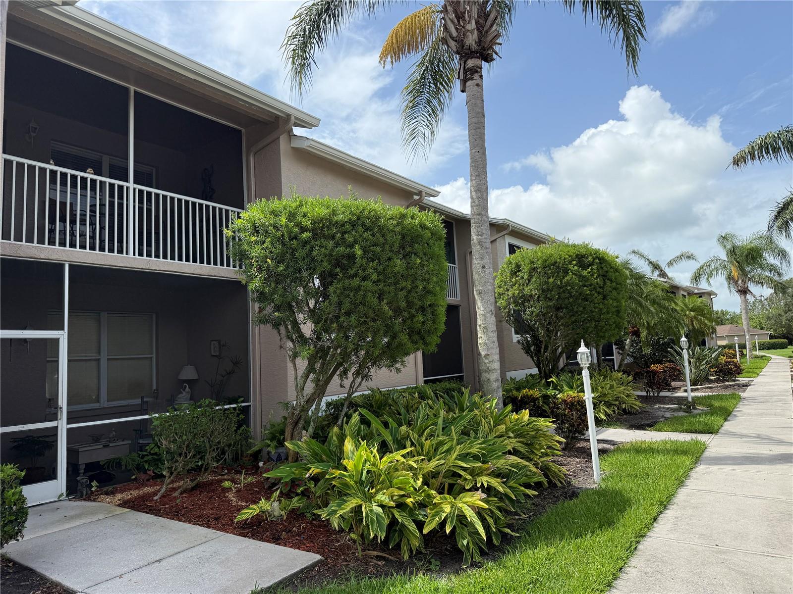 VERANDA 7 AT HERITAGE OAKS - Residential Lease