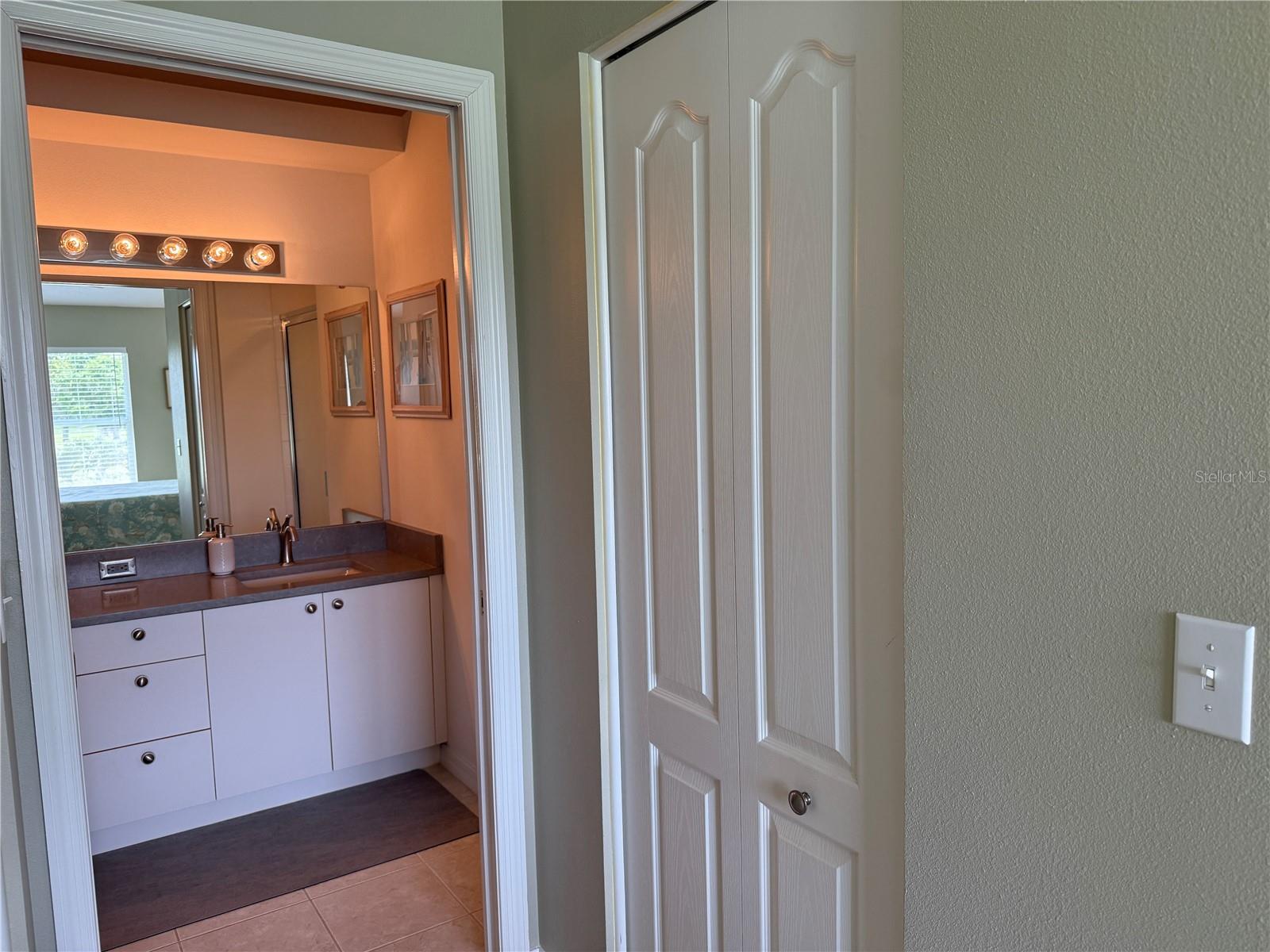 VERANDA 7 AT HERITAGE OAKS - Residential Lease