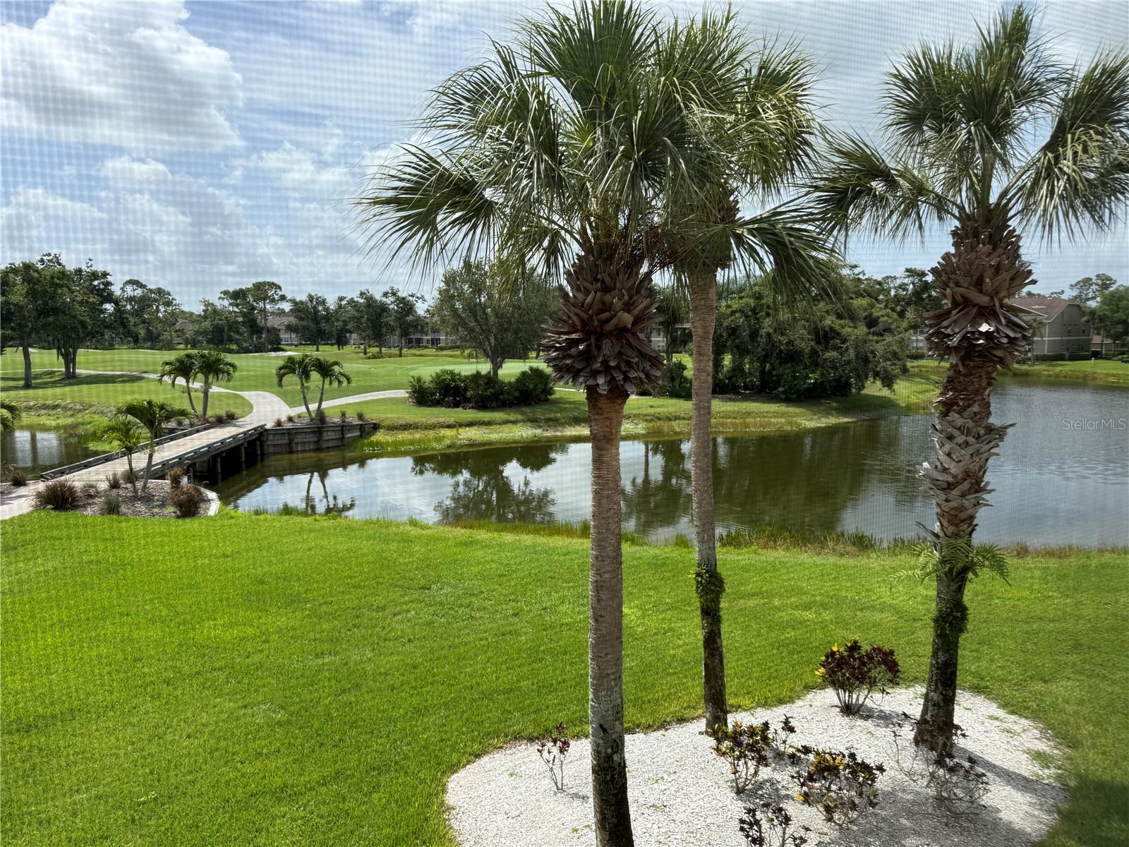 VERANDA 7 AT HERITAGE OAKS - Residential Lease