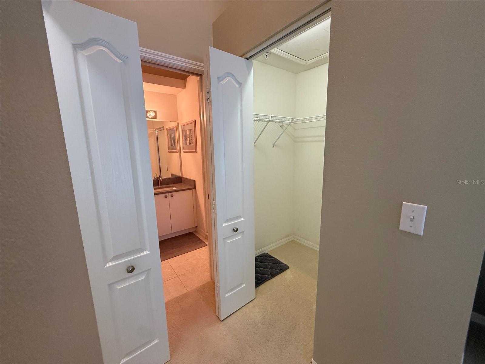 VERANDA 7 AT HERITAGE OAKS - Residential Lease