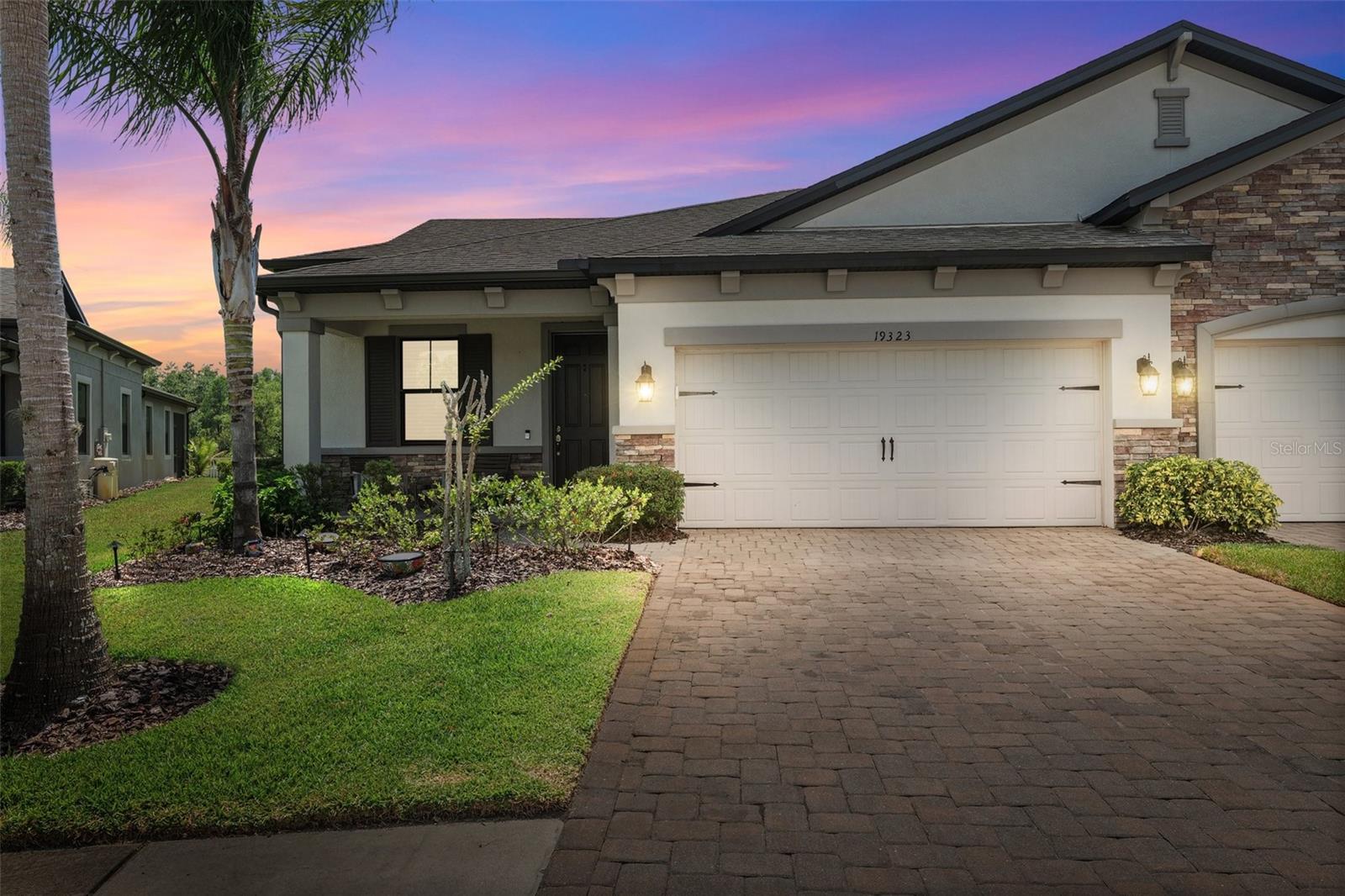 19323 HAWK VALLEY DRIVE