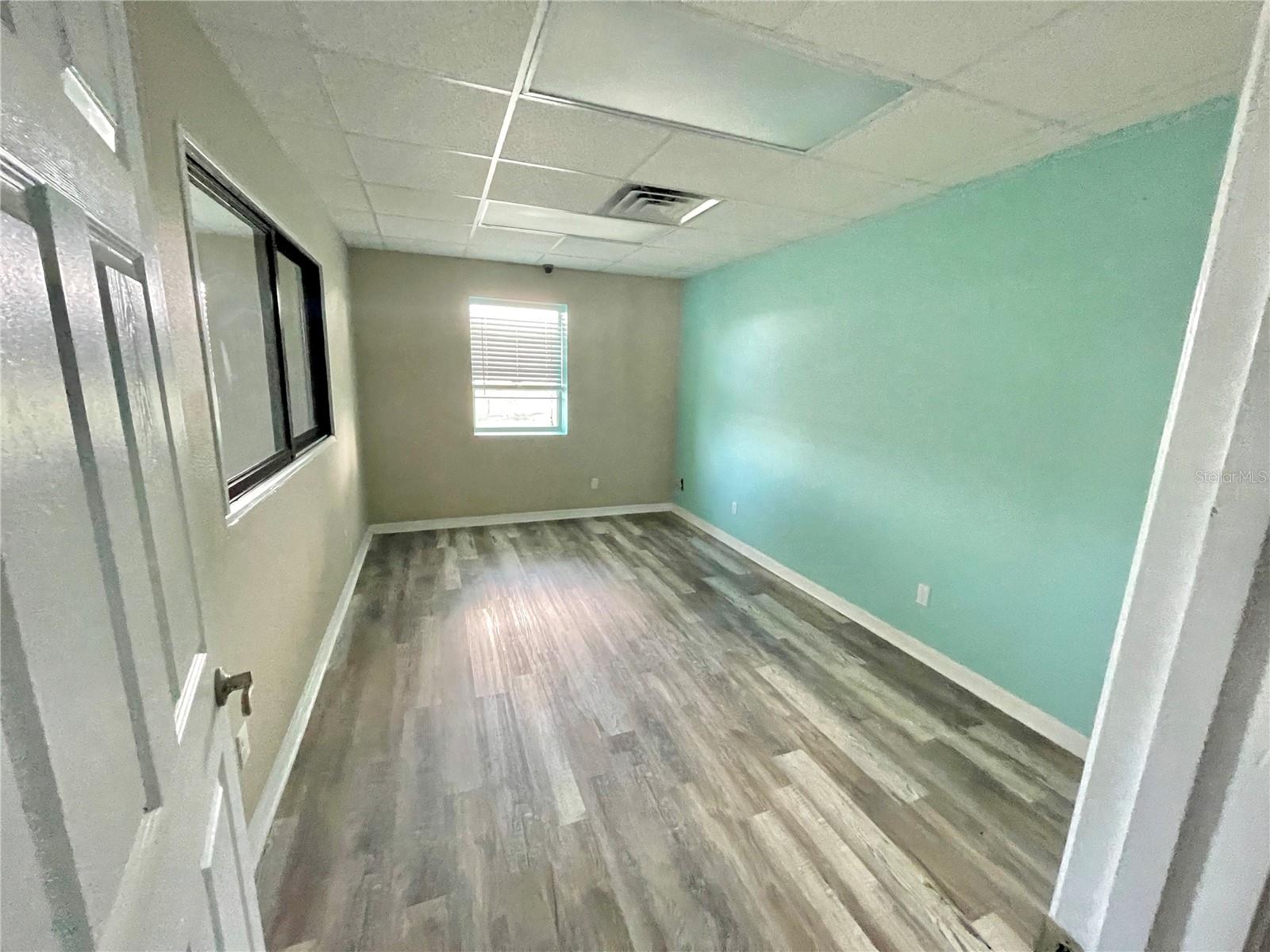 GEORGETOWN INDUST PARK - Commercial Lease