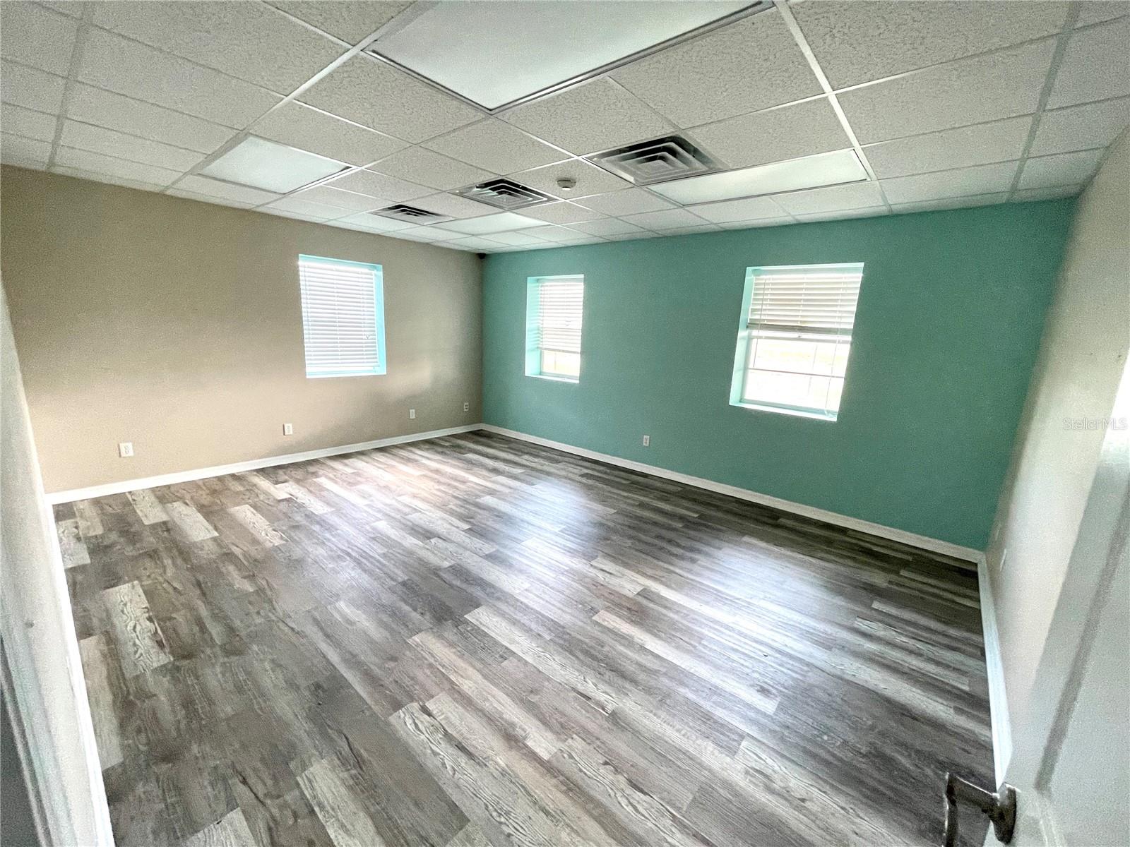 GEORGETOWN INDUST PARK - Commercial Lease