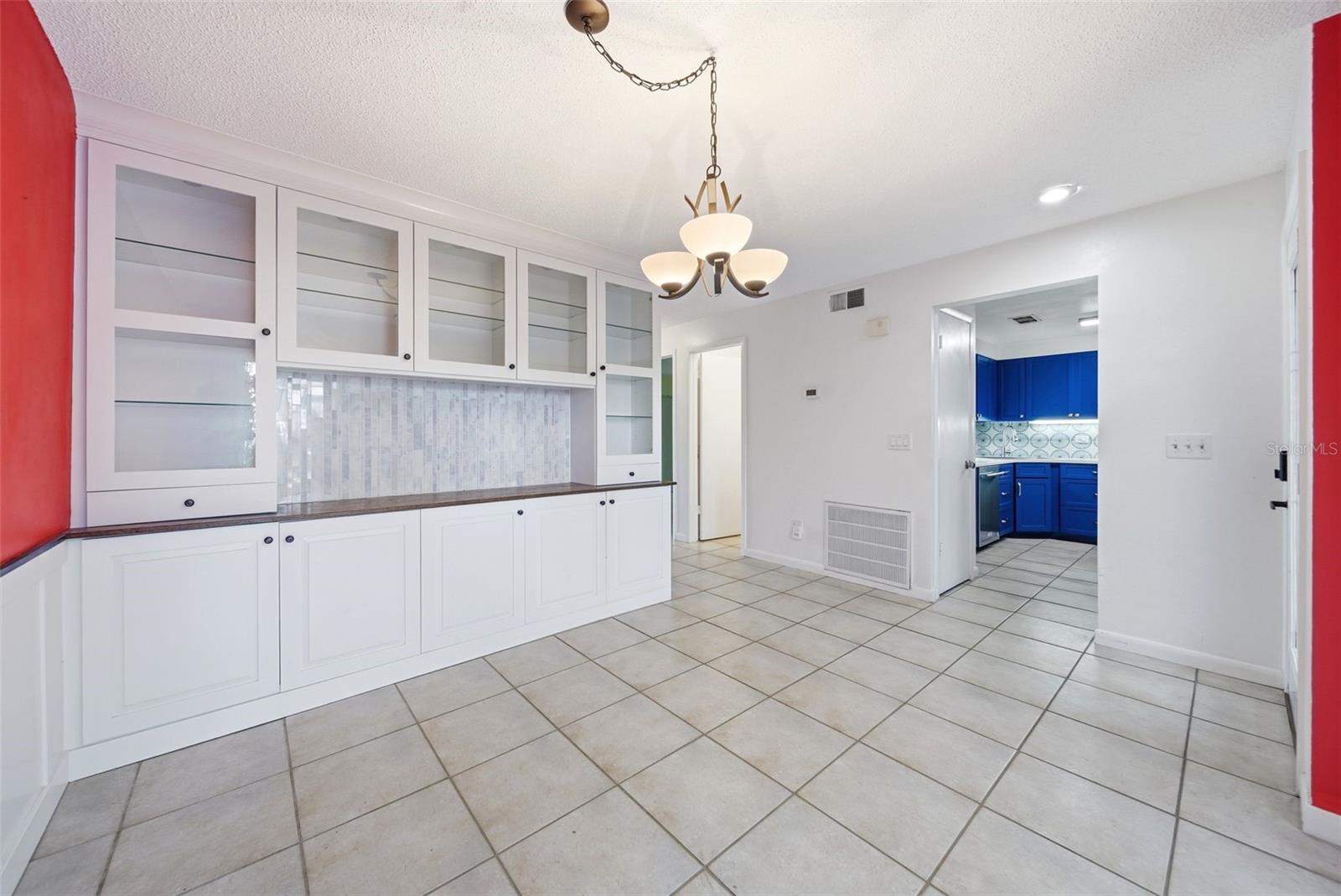 442 MEADOWOOD BOULEVARD