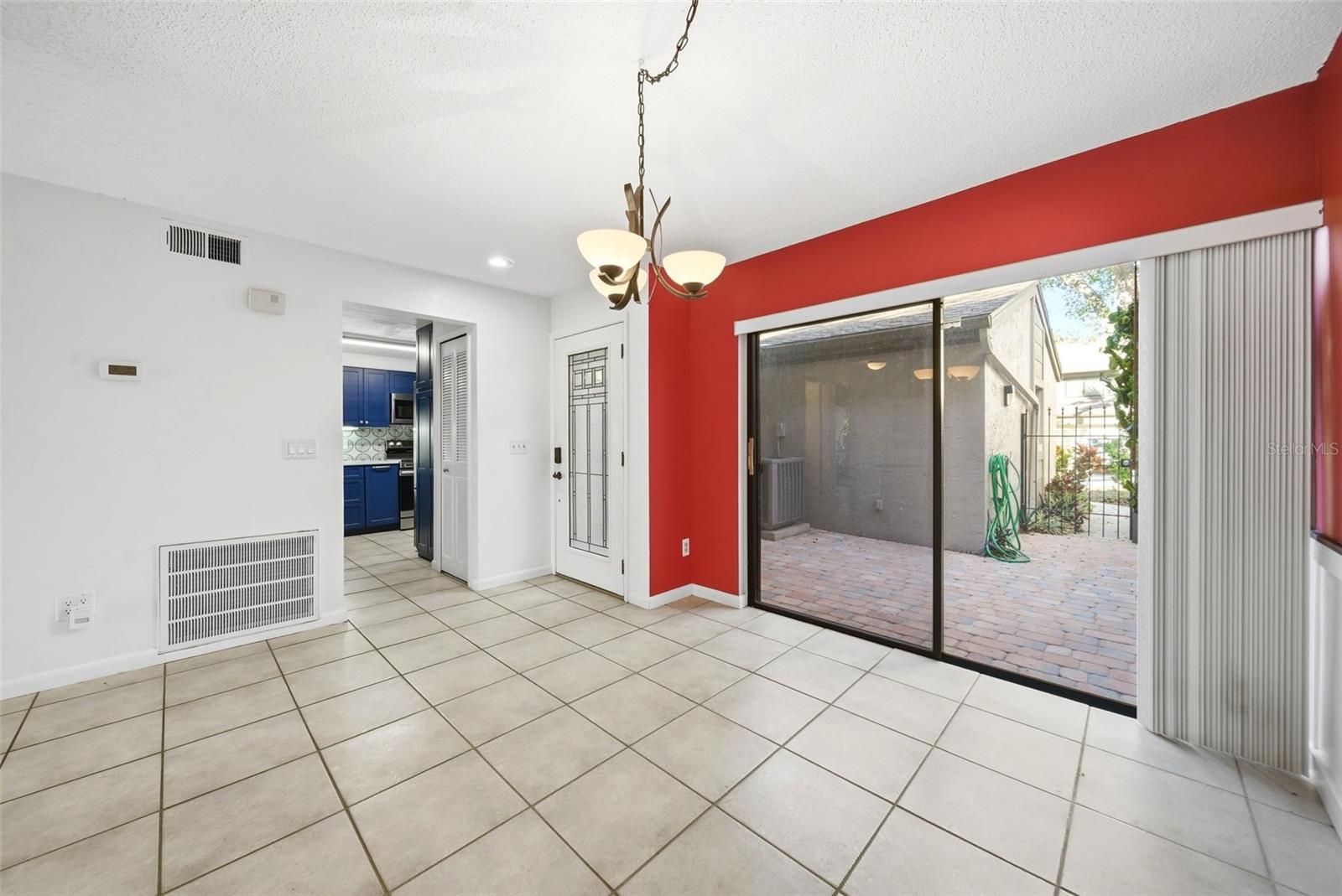 LAKE OF THE WOODS SEC 05 TWNHS - Residential