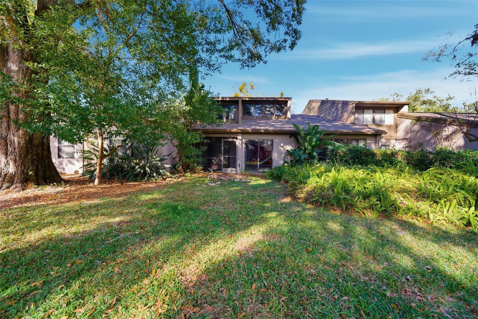 LAKE OF THE WOODS SEC 05 TWNHS - Residential