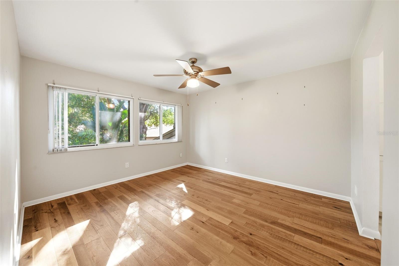 LAKE OF THE WOODS SEC 05 TWNHS - Residential