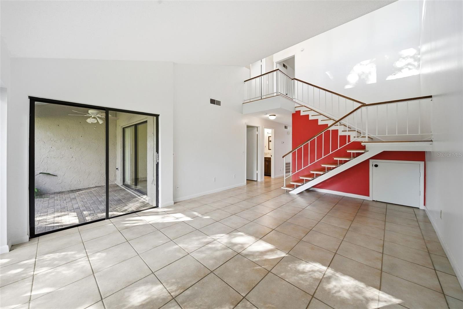 LAKE OF THE WOODS SEC 05 TWNHS - Residential