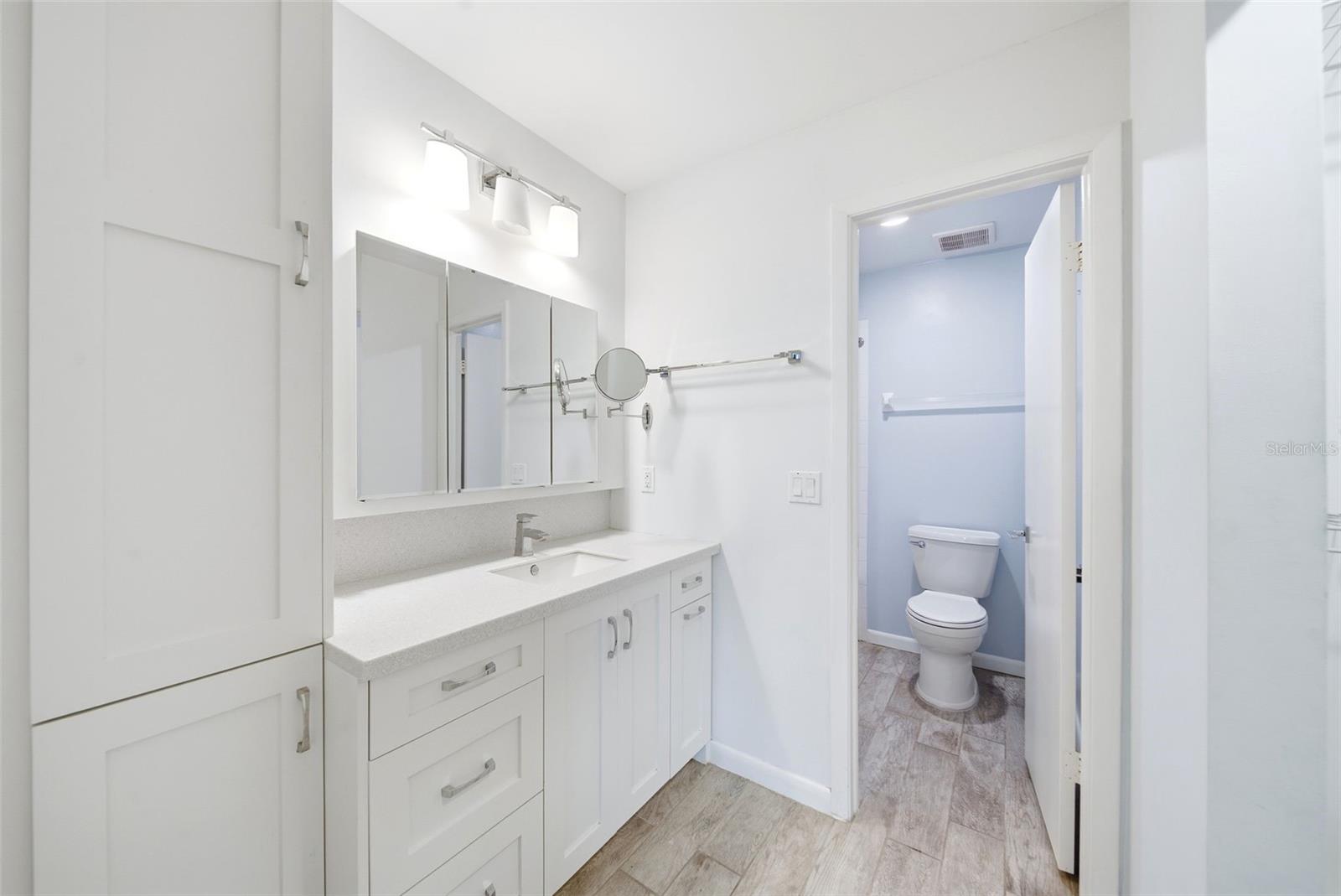 LAKE OF THE WOODS SEC 05 TWNHS - Residential