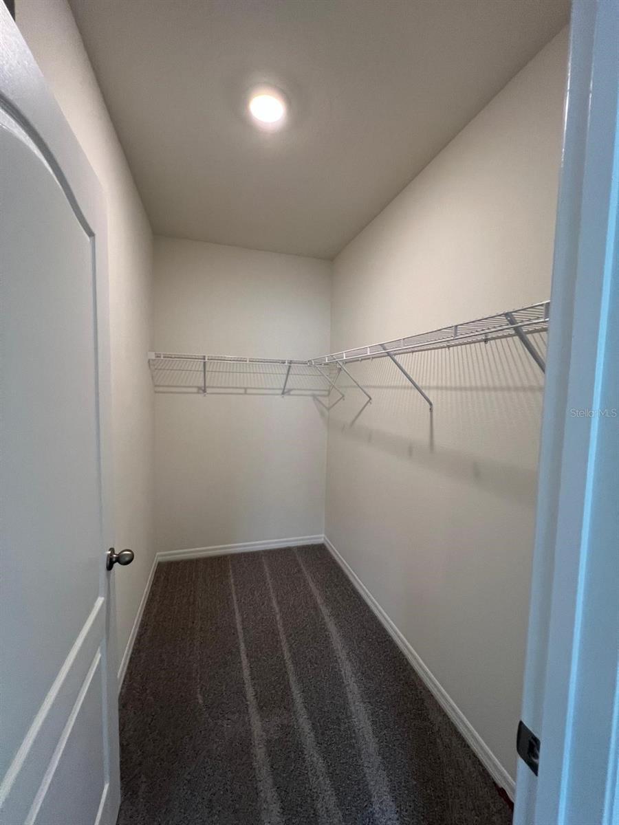 CASCADES PH 1A & 1B - Residential Lease