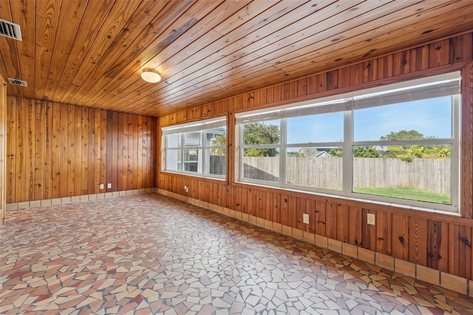 ELBERT HILLS - Residential