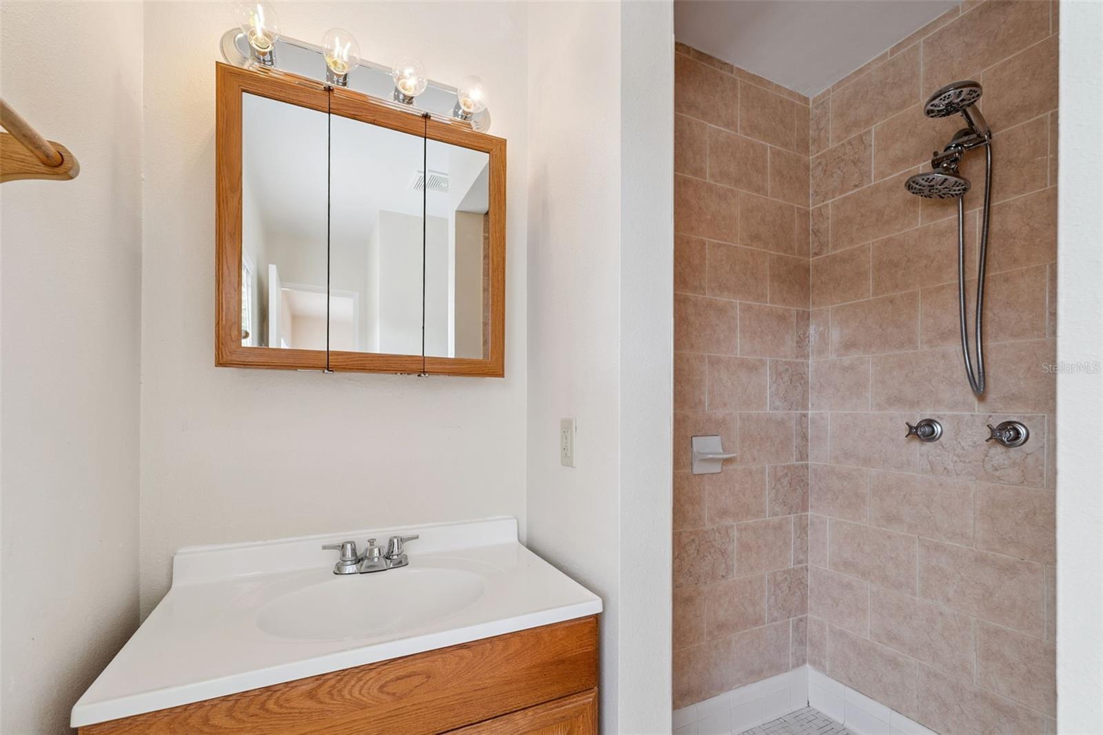 ELBERT HILLS - Residential