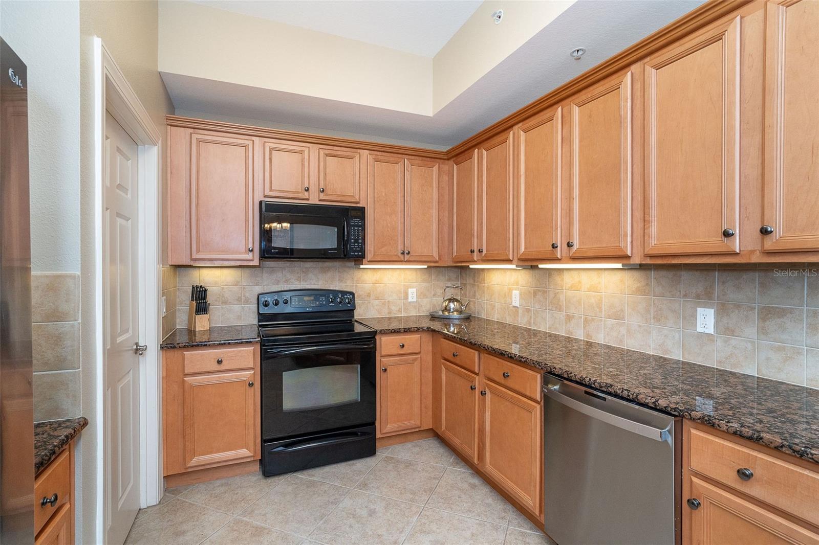 HAMMOCKS-VILLAS PH 01 - Residential