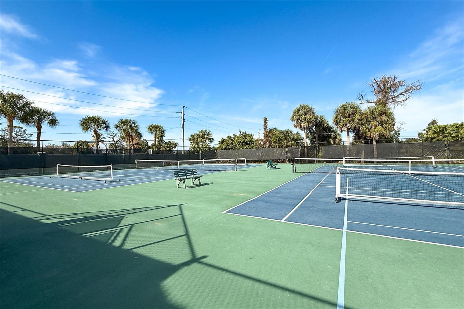 HAMMOCKS-VILLAS PH 01 - Residential