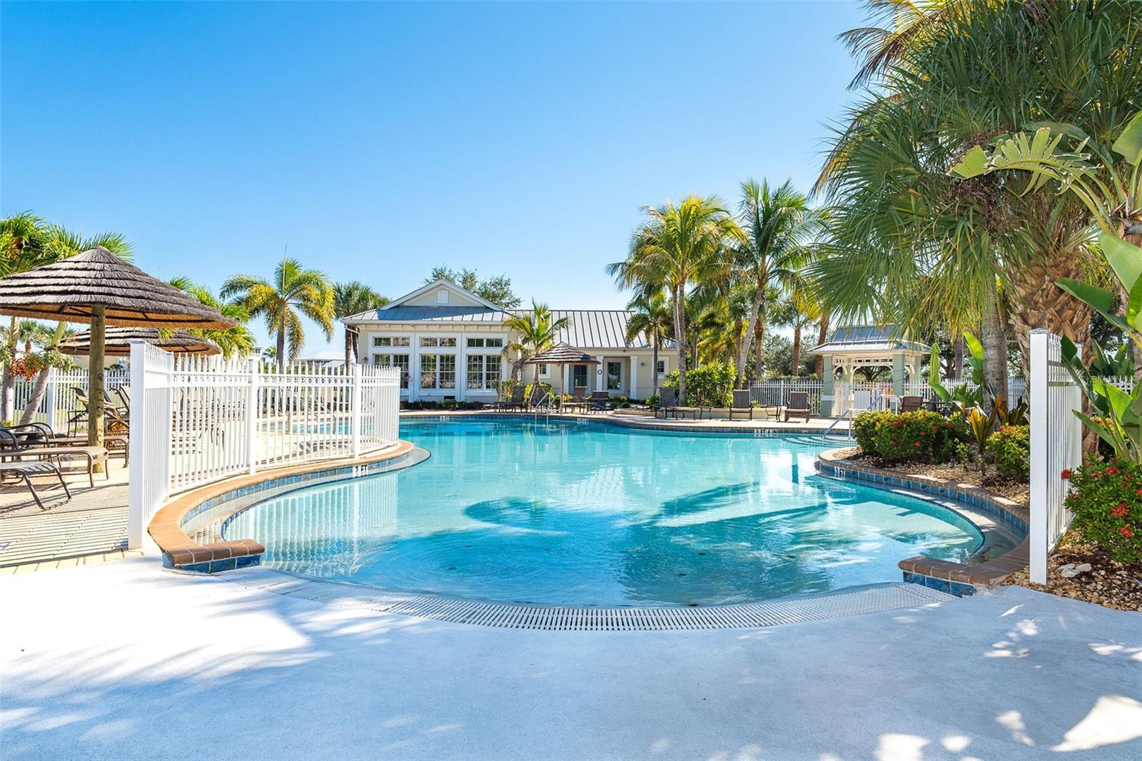 HAMMOCKS-VILLAS PH 01 - Residential