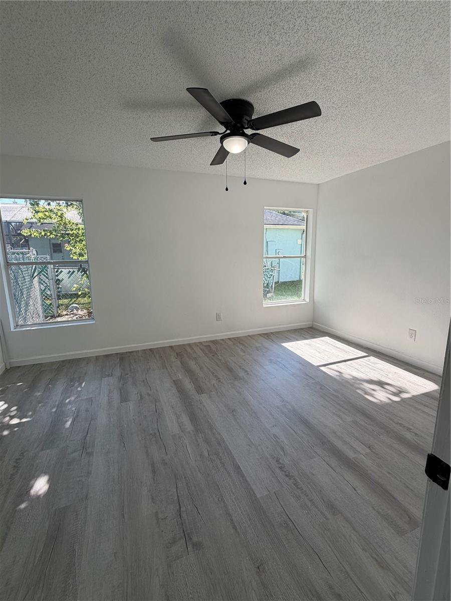 BUENAVENTURA LAKE - Residential