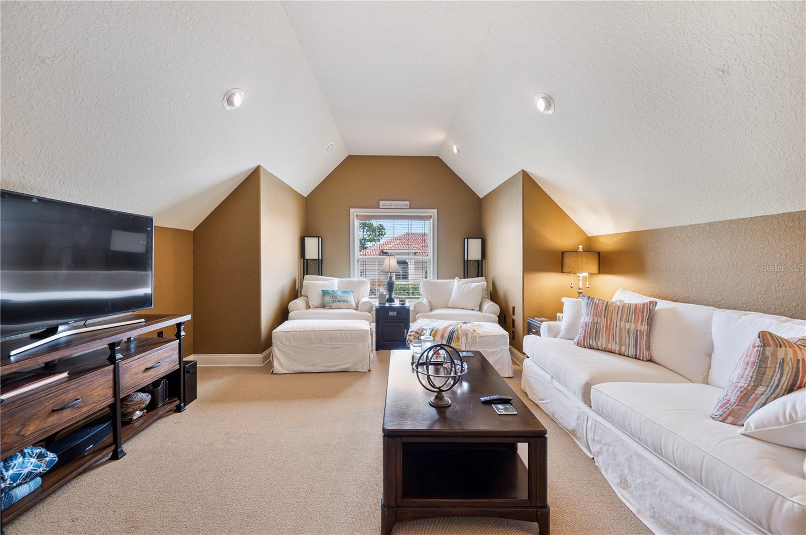 EAGLEBROOKE PH 02 - Residential