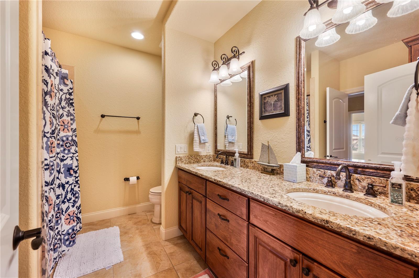 EAGLEBROOKE PH 02 - Residential