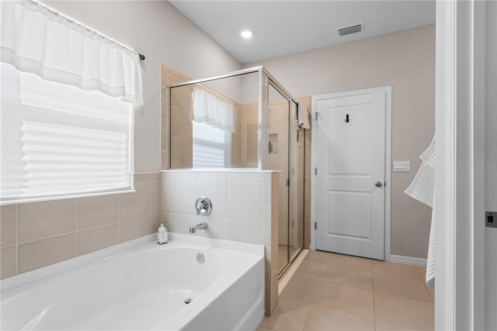 BRIARWOOD PH 2 & 3 PB 38 PG 94 - Residential