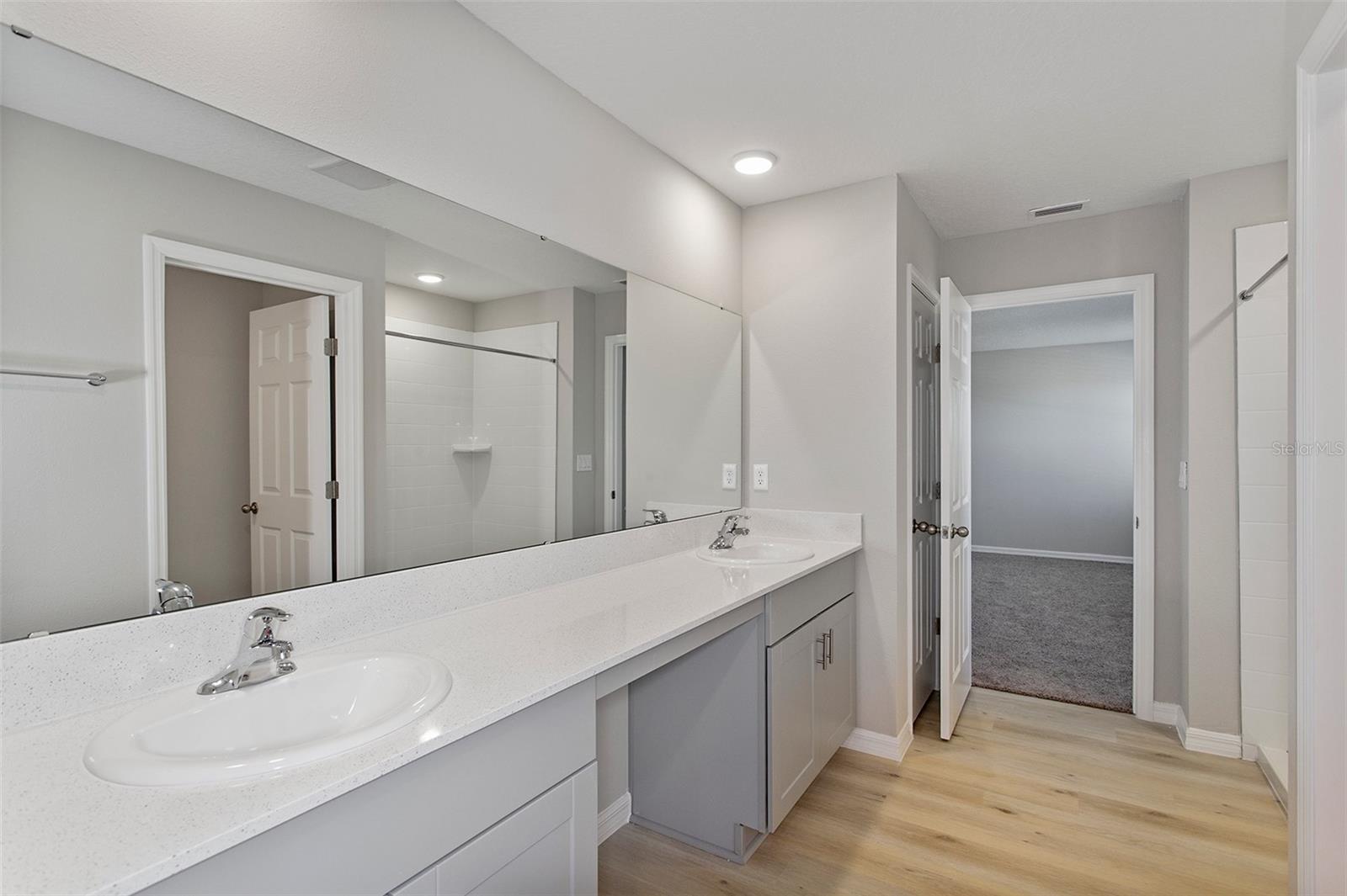 PASADENA LANDING - Residential