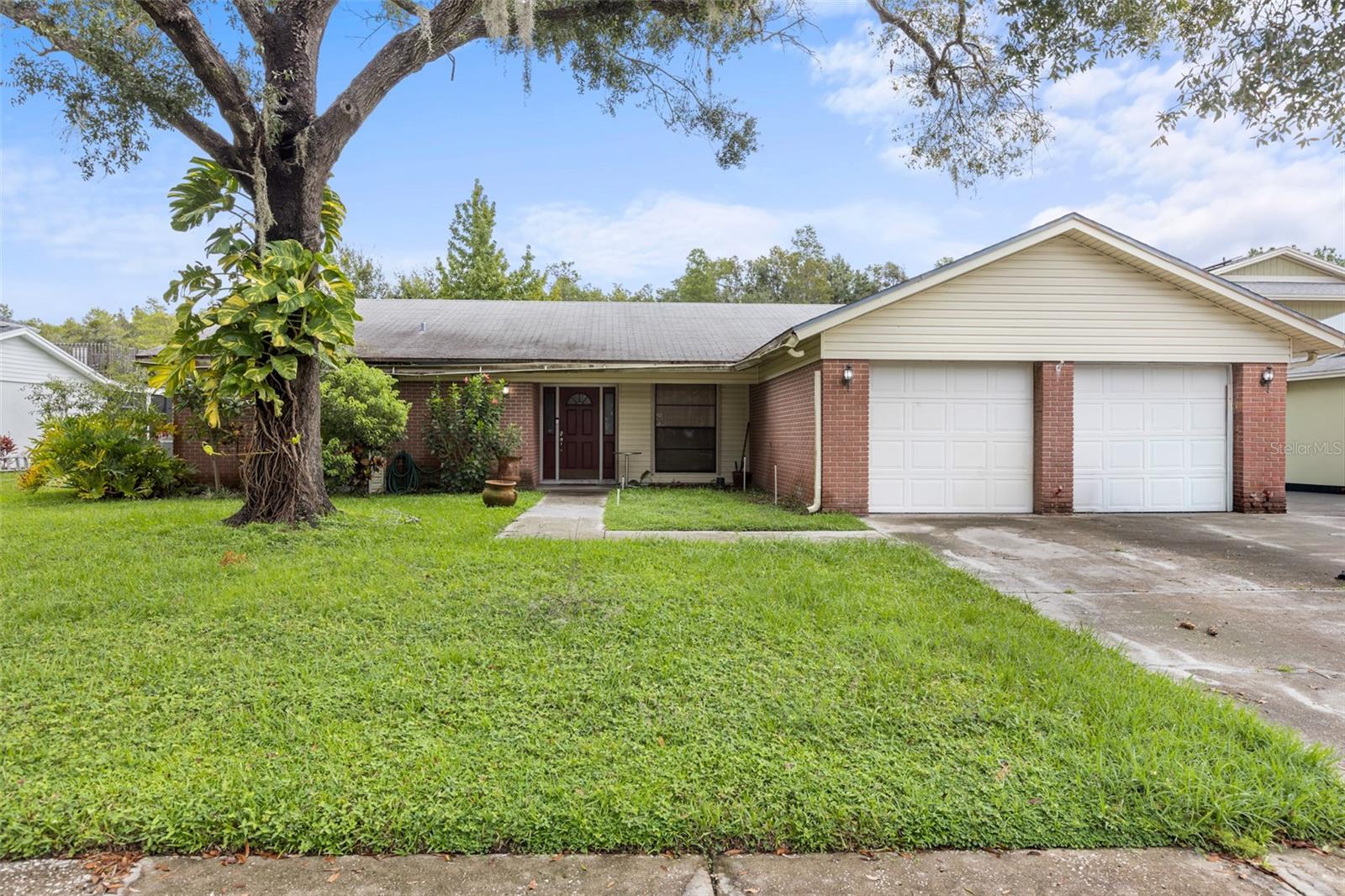 Fixer-Upper on a conservation lot with Pool and Water View in Northdale.
This 4-bedroom, 2-bathroom single-family home with over 2000 sq ft in the desirable Northdale area of Tampa is full of potential. Nestled on a peaceful conservation lot with water views, it offers a rare opportunity to create your dream home. Step outside to your own private backyard oasis, complete with a sparkling pool, perfect for cooling off on warm Florida days or hosting weekend gatherings. Perfectly located near Carrollwood Village Park, shopping, dining, and major roadways, this home combines suburban charm with city convenience. Don’t miss the chance to make this gem your own!