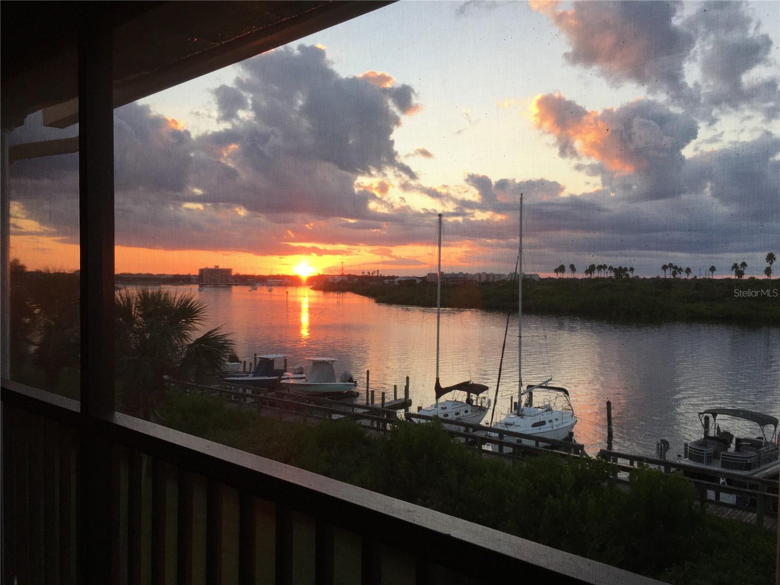 460 BOUCHELLE DRIVE 305