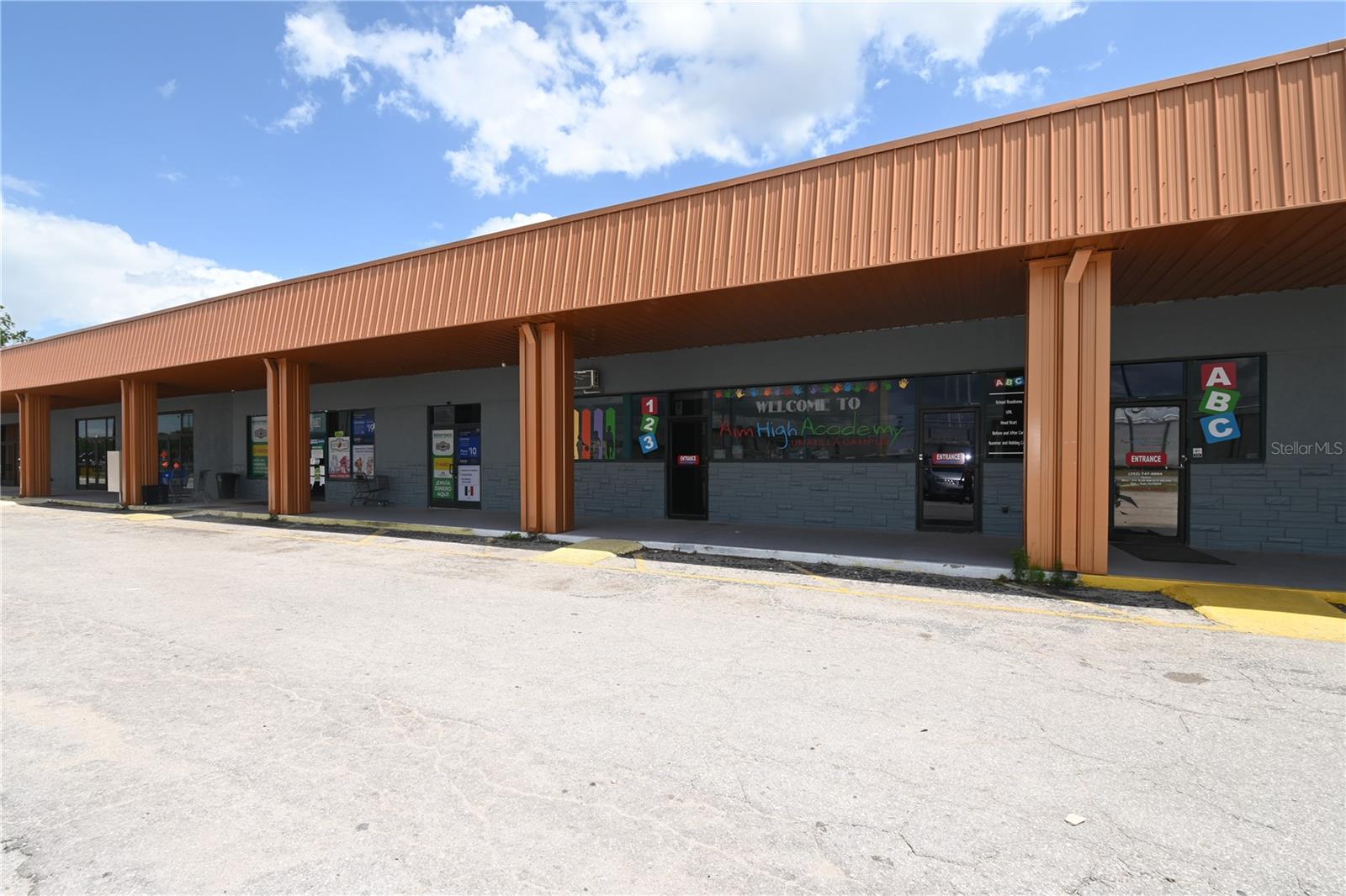 UMATILLA GILES & HAUCK - Commercial Sale