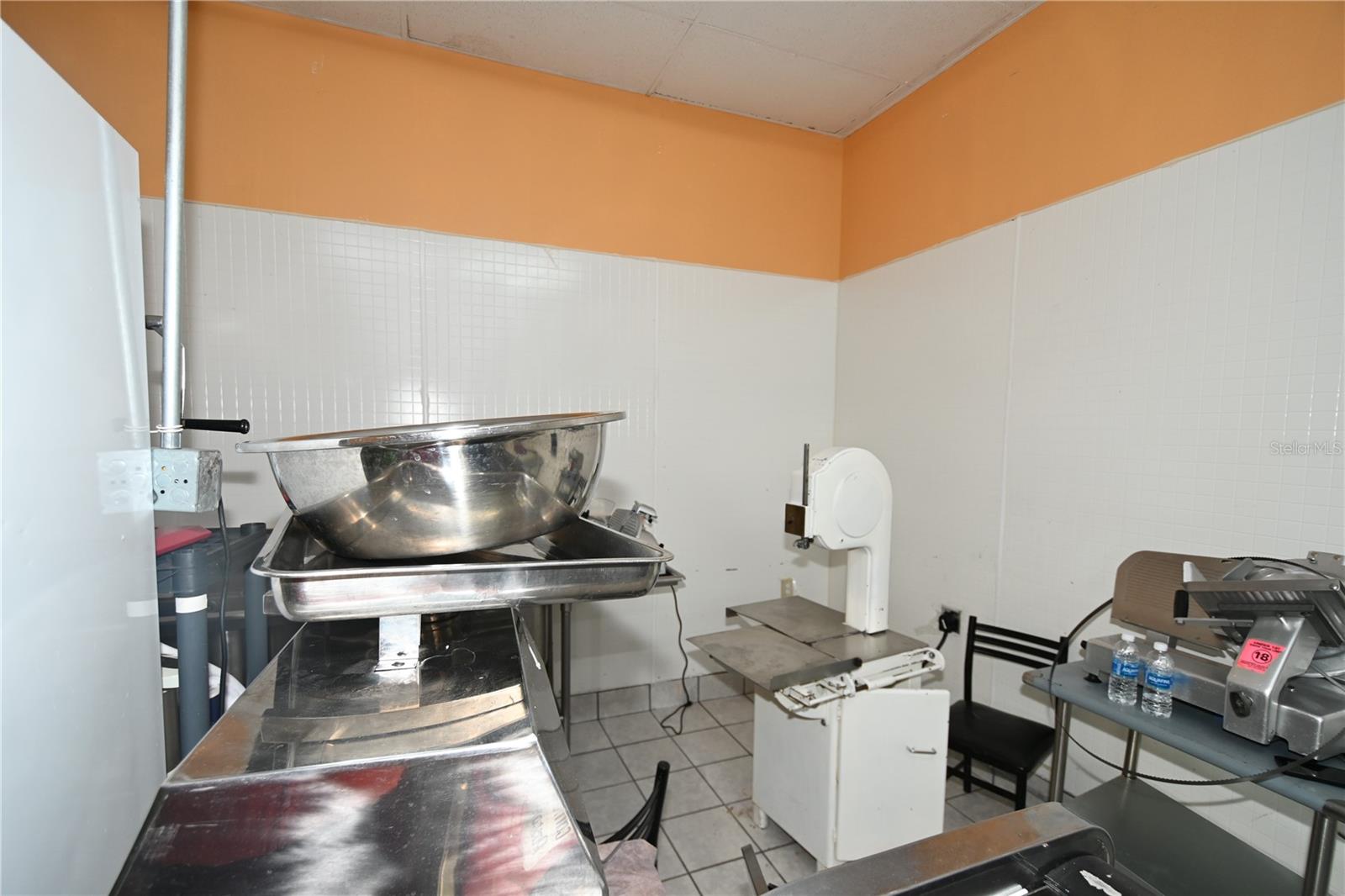 UMATILLA GILES & HAUCK - Commercial Sale