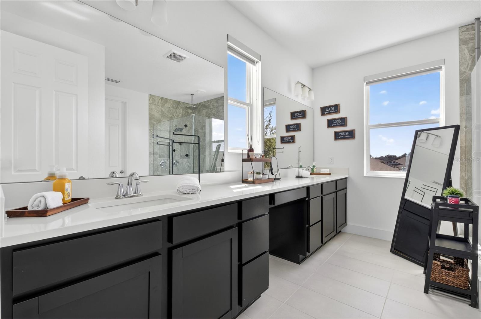 ENCORE AT OVATION - Residential