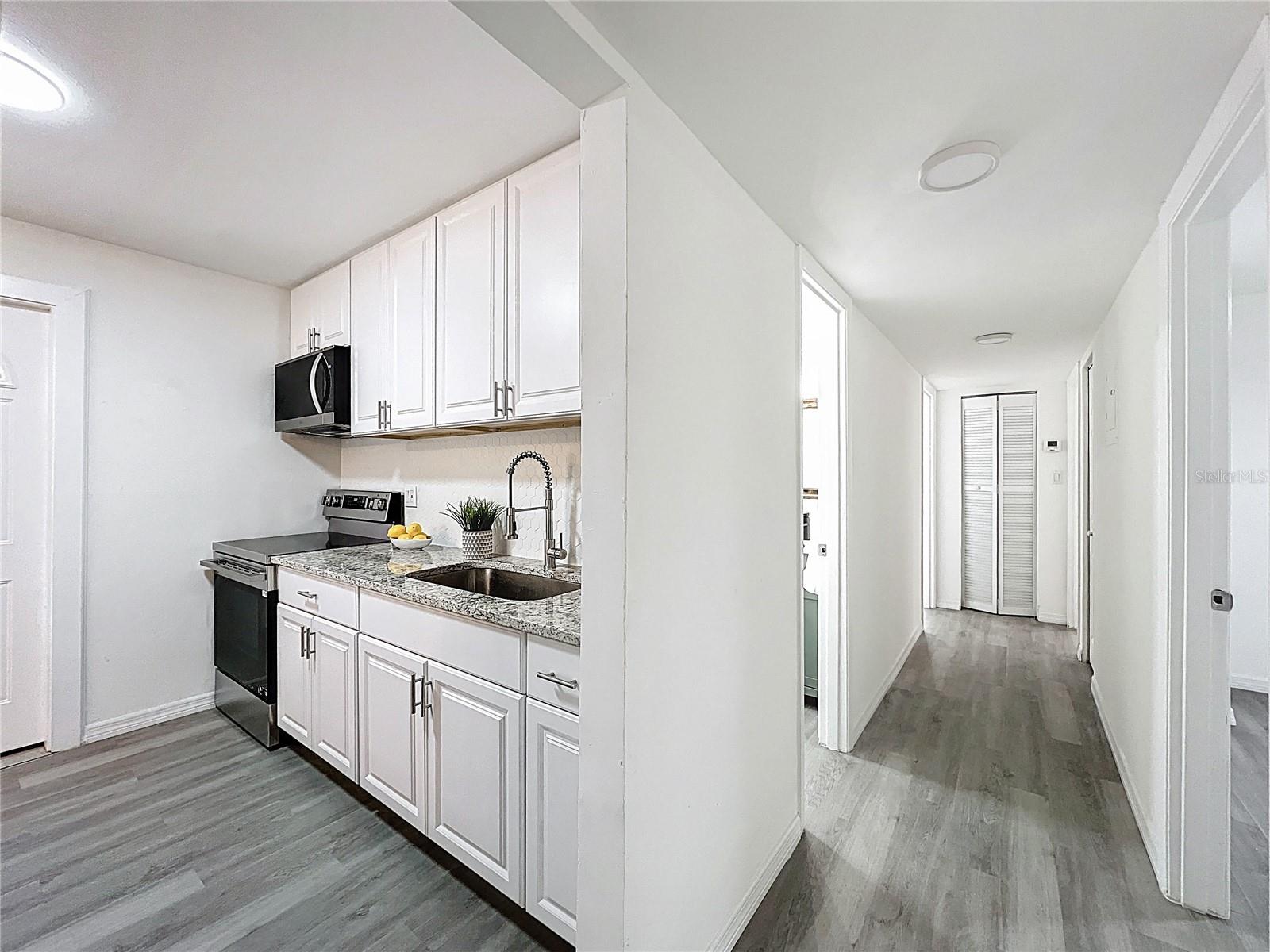 PINEWOOD VILLAS - Residential