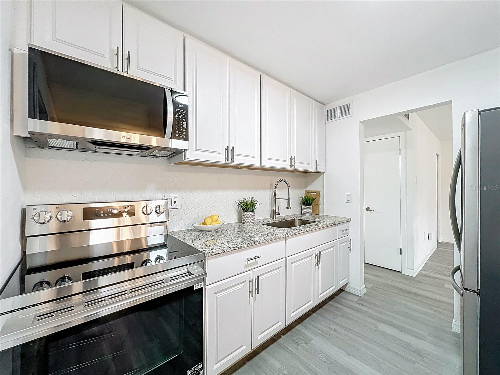 1535 ROSEDALE STREET