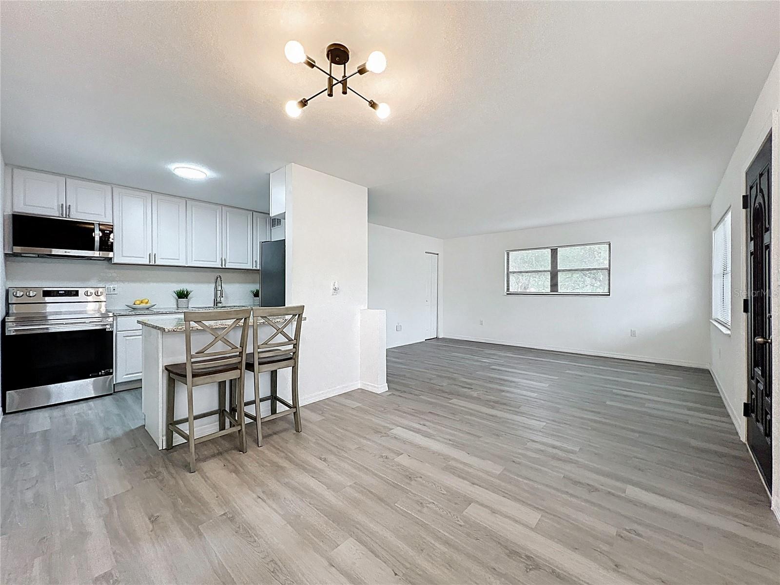 PINEWOOD VILLAS - Residential