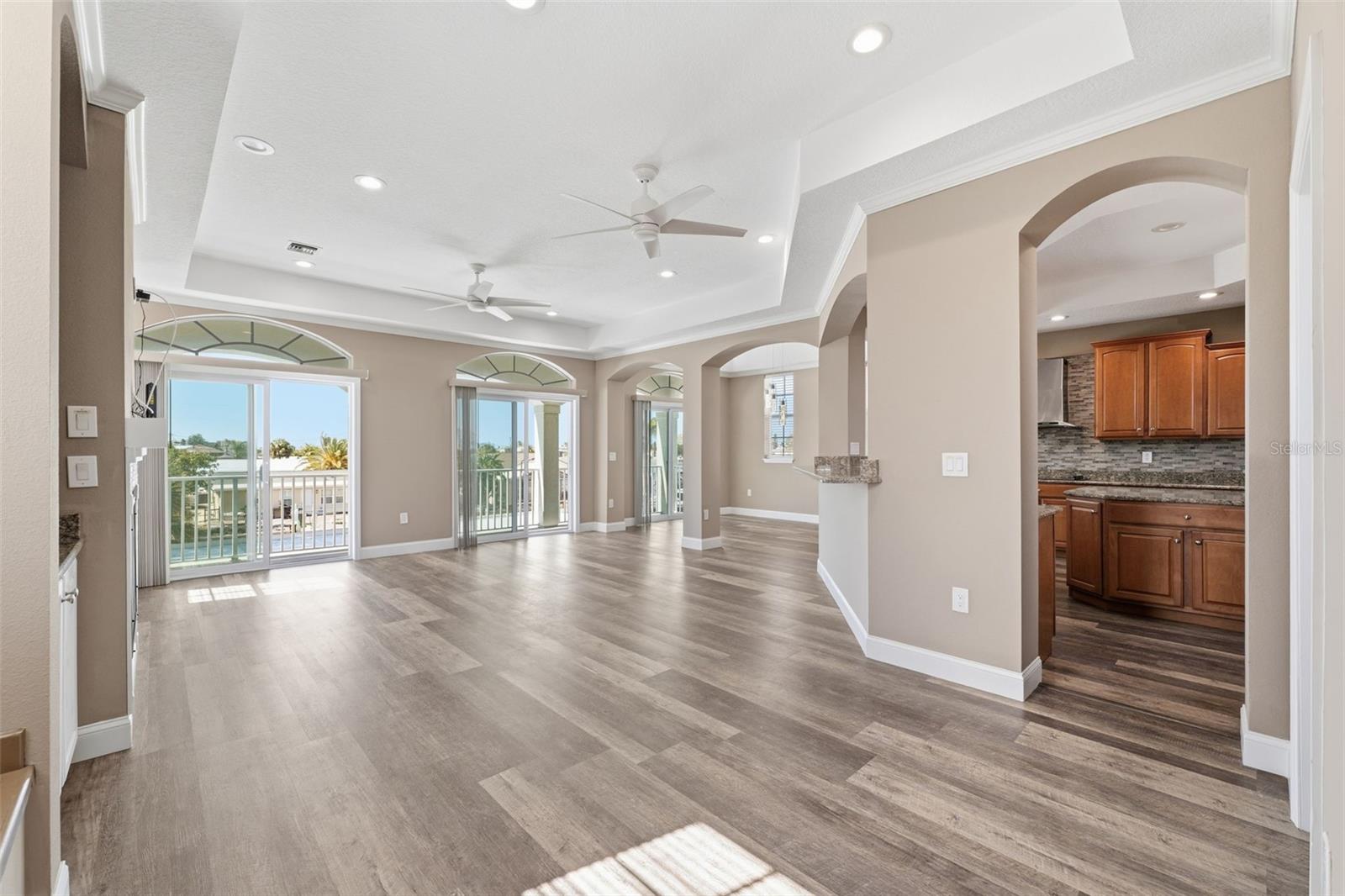 HUDSON BEACH ESTATES - Residential