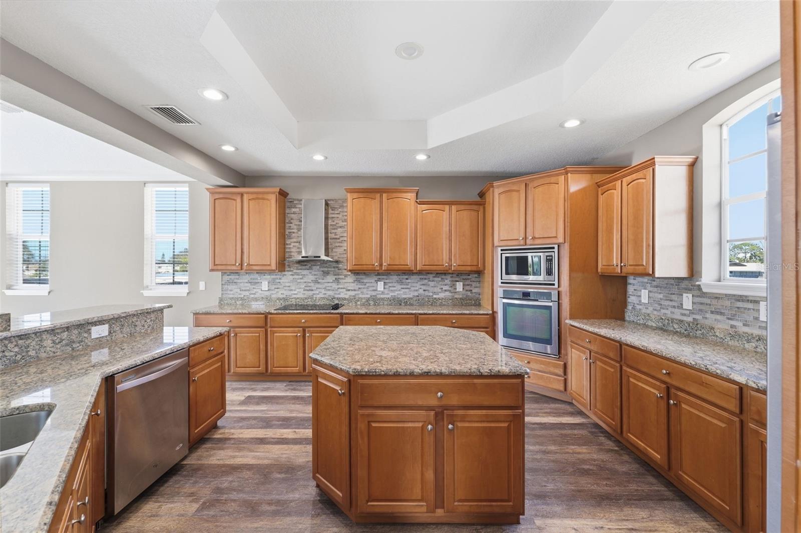 HUDSON BEACH ESTATES - Residential