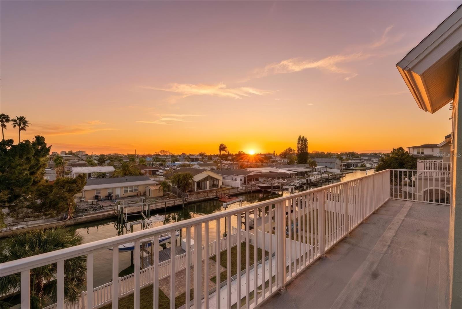 HUDSON BEACH ESTATES - Residential